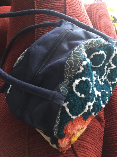 flower power zippered handbag
